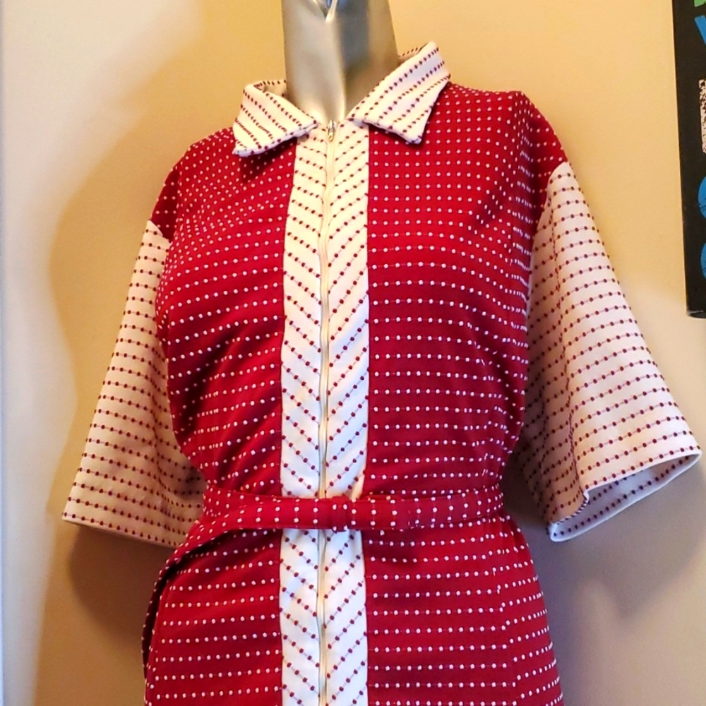 VINTAGE FEMME OF DALLAS LADIES BELTED DRESS SIZE XX-LARGE/20W